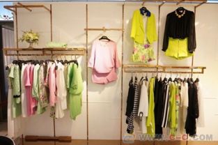 璞秀女装 解锁秋装新风尚，一手货源与品牌折扣的黄金机遇